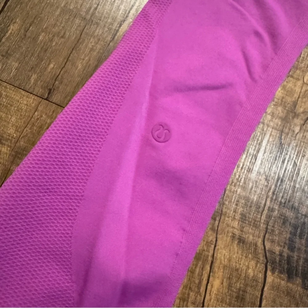 Vibrant Pink Lululemon Leggings - Picture 2 of 2
